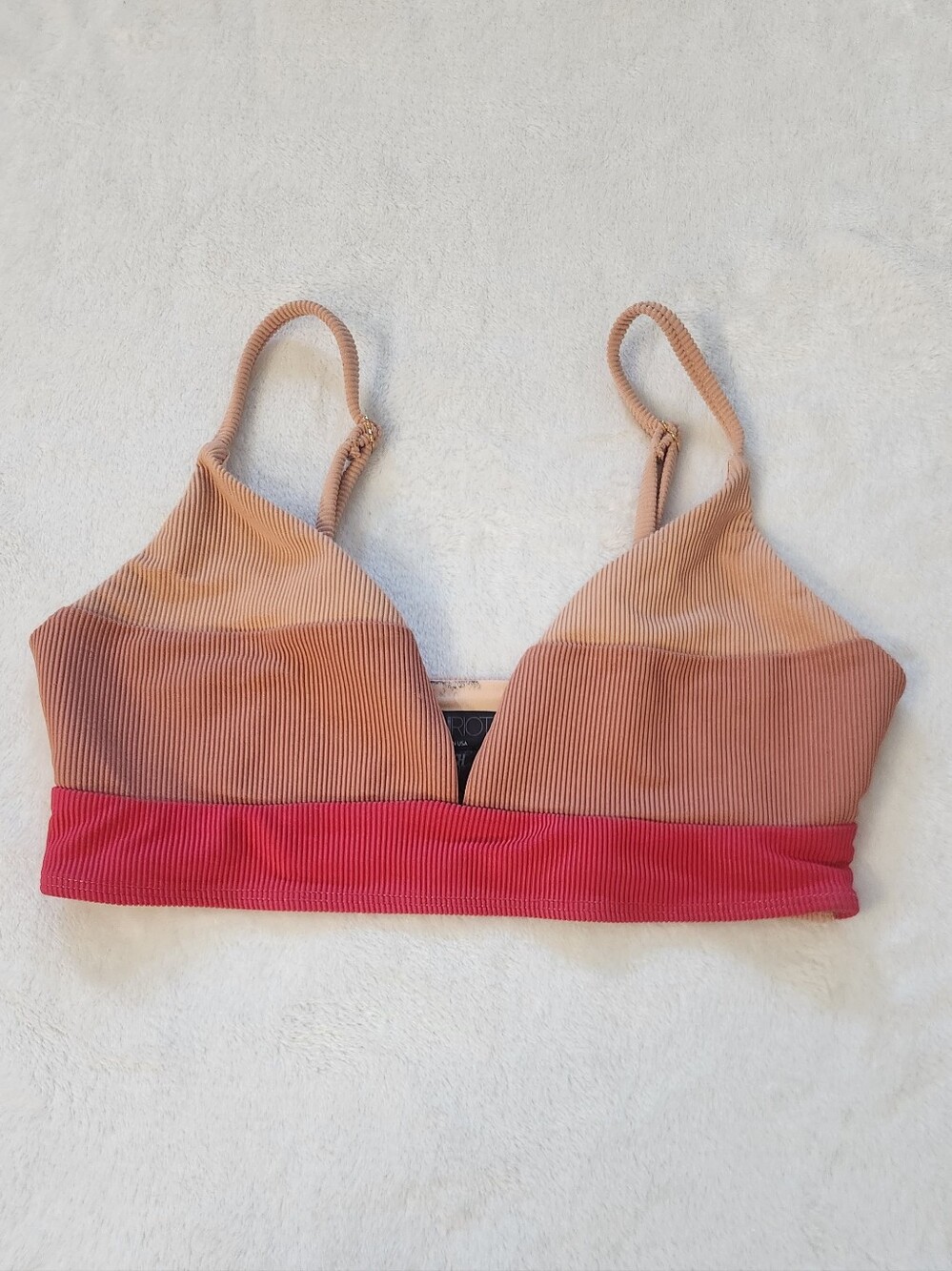 Beach Riot Riza Ribbed Bikini Top - Picture 4 of 7
